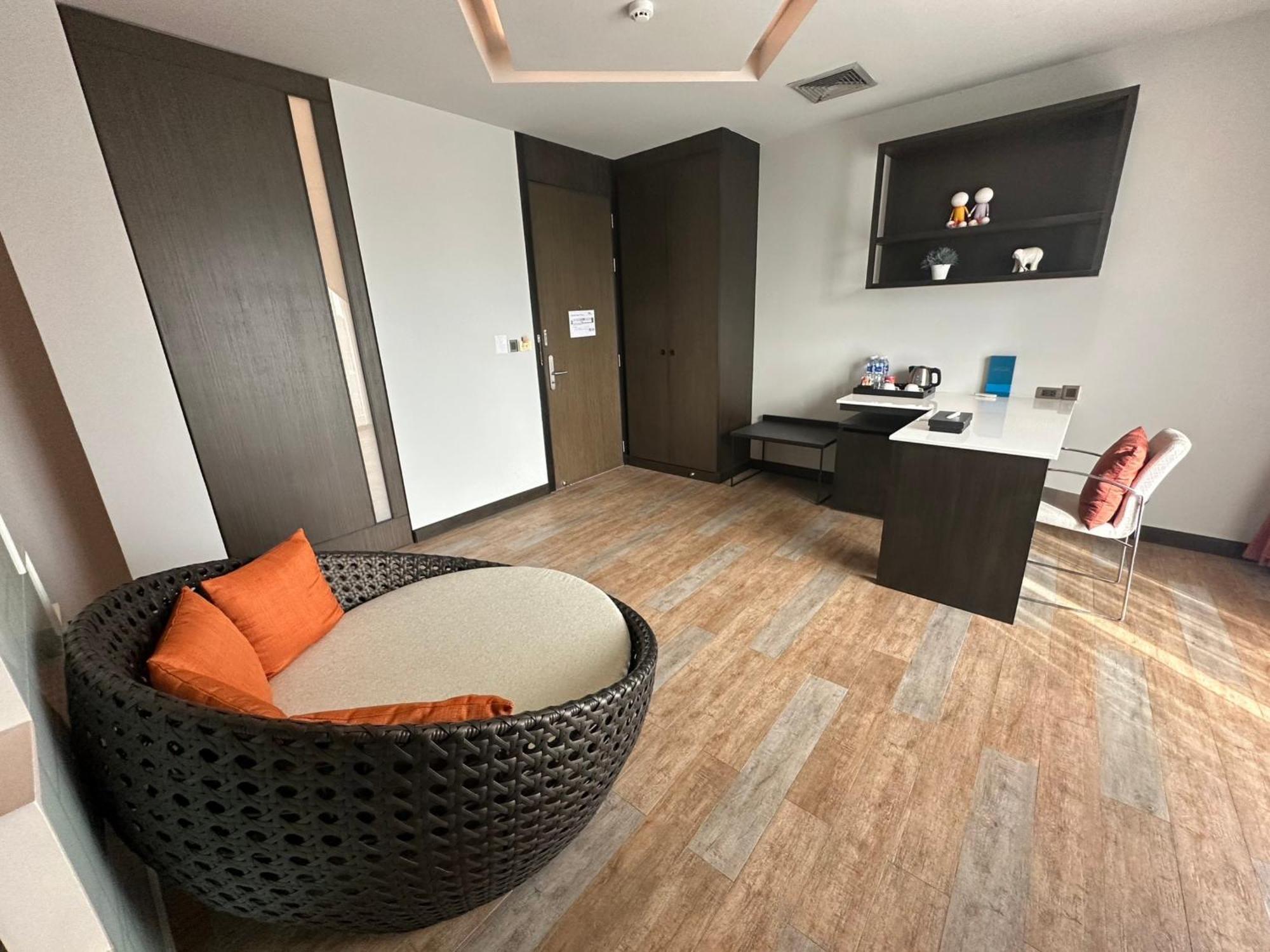 Sorin hotel Surin Exterior foto
