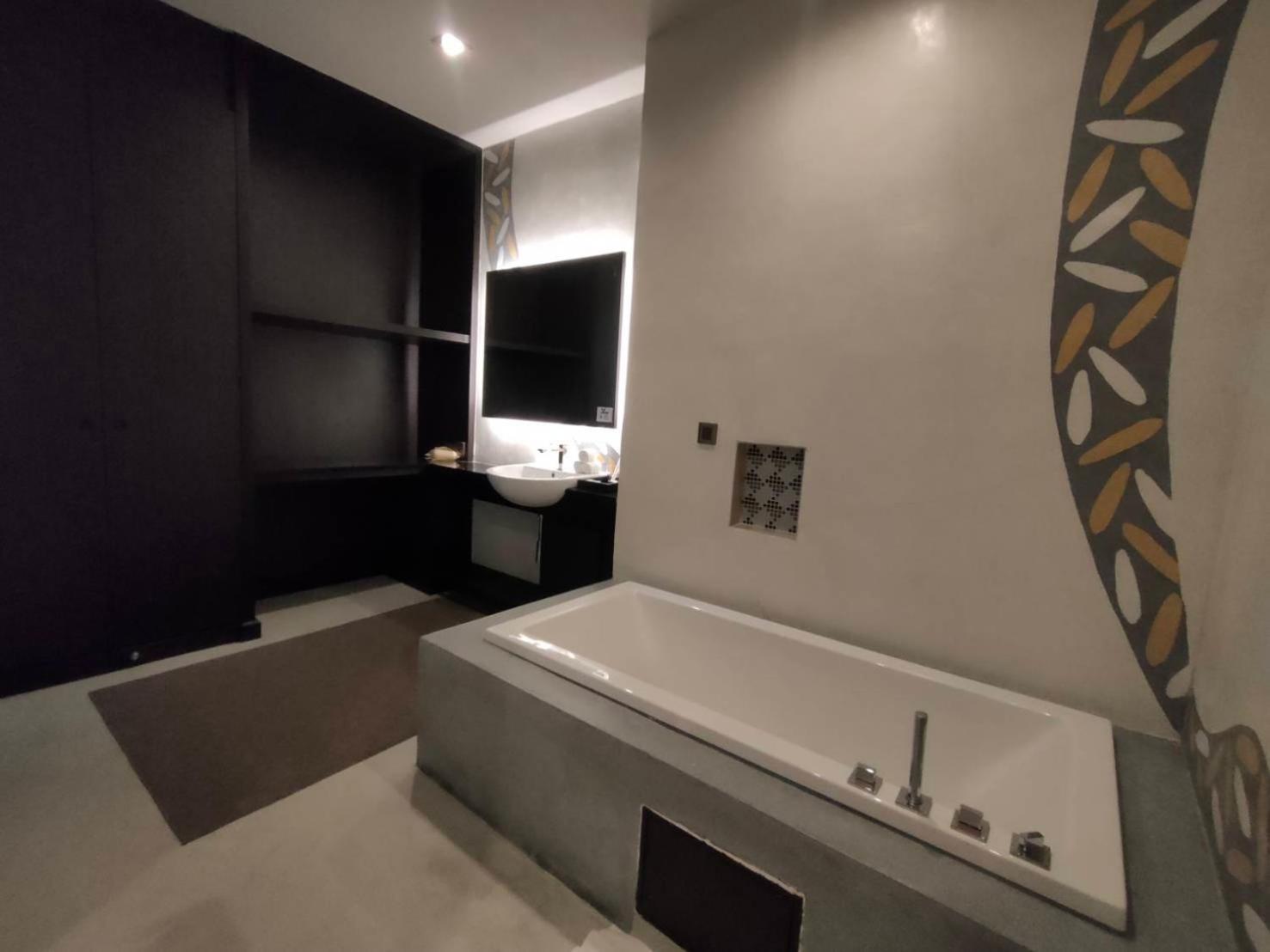Sorin hotel Surin Exterior foto